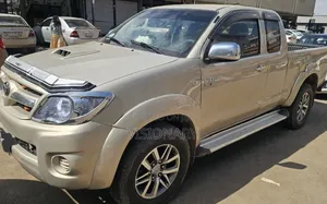 Toyota Hilux 2008 Beige