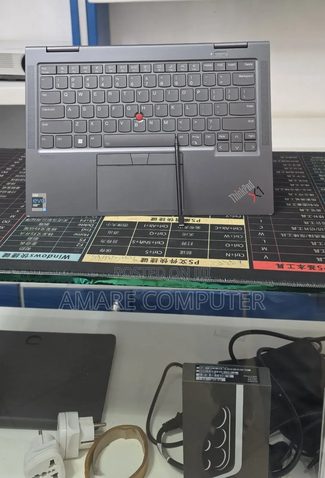 New Laptop Lenovo ThinkPad X1 Yoga 16GB Intel Core i5 SSD 512GB