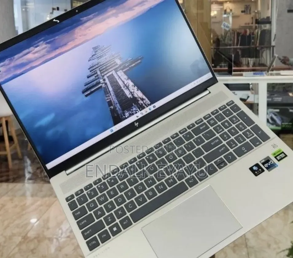 New Laptop HP 16GB Intel Core i7 SSD 1T