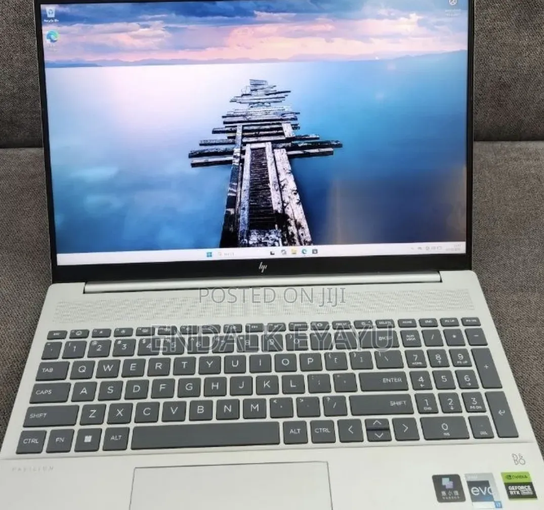 New Laptop HP 16GB Intel Core i7 SSD 1T