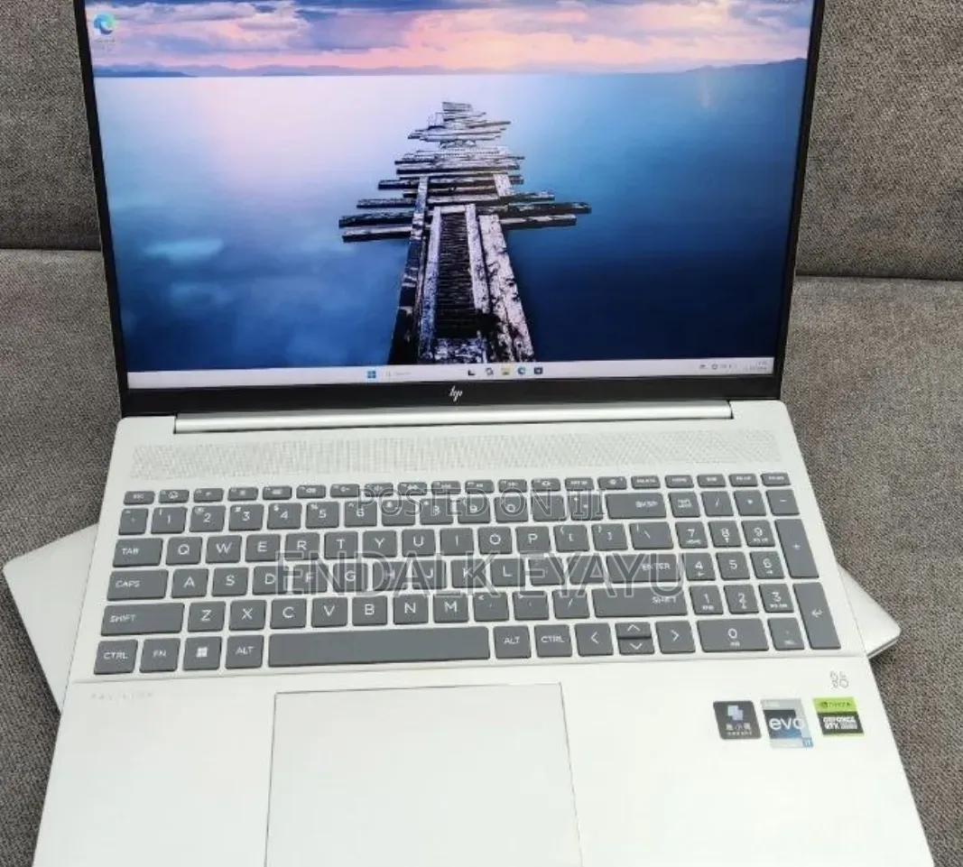New Laptop HP 16GB Intel Core i7 SSD 1T