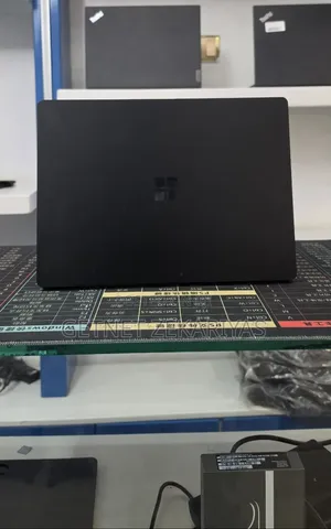 New Laptop Microsoft Surface Laptop 3 16GB Intel Core i7 SSD 256GB