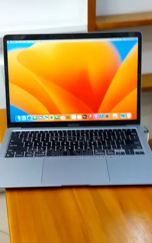 New Laptop Apple MacBook Air 2020 M1 8GB Apple M1 Max SSD 256GB