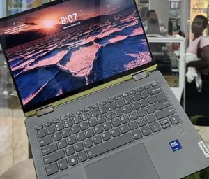 New Laptop Lenovo Yoga 7 15ITL5 16GB Intel Core Ultra 7 SSD 512GB