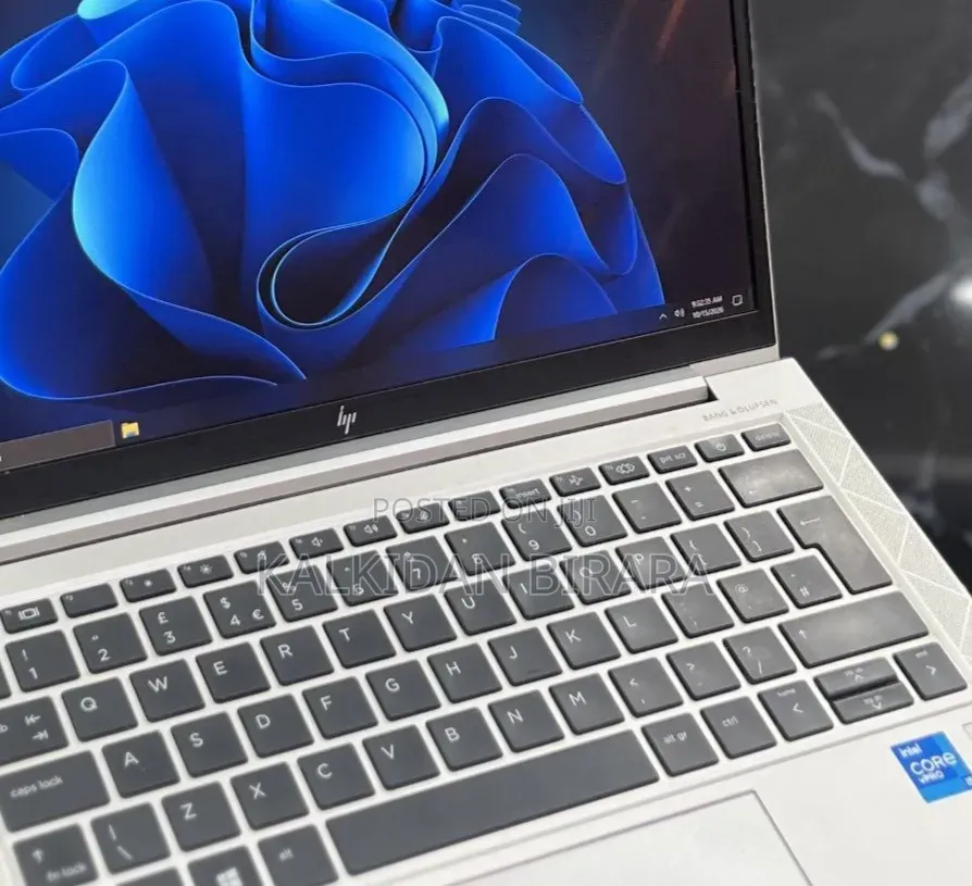 New Laptop HP EliteBook 830 G8 16GB Intel Core i5 SSD 512GB