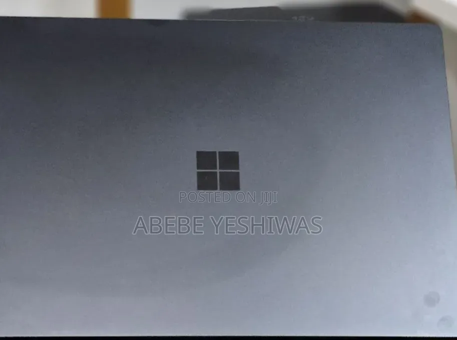 New Laptop Microsoft Surface 32GB Intel Core i7 SSD 1T
