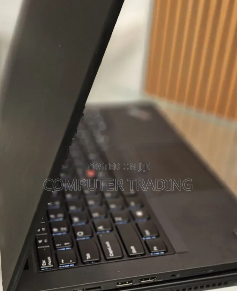 New Laptop Lenovo ThinkPad t495s 16GB AMD Ryzen 5 SSD 512GB