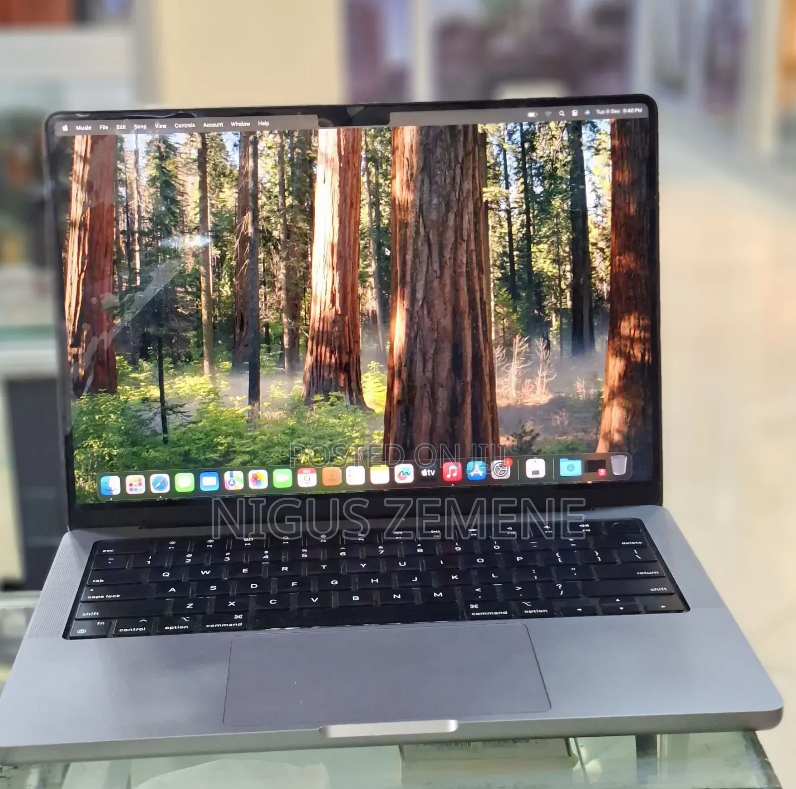 New Laptop Apple MacBook Pro 2021 M1 32GB Apple M1 Pro SSD 512GB