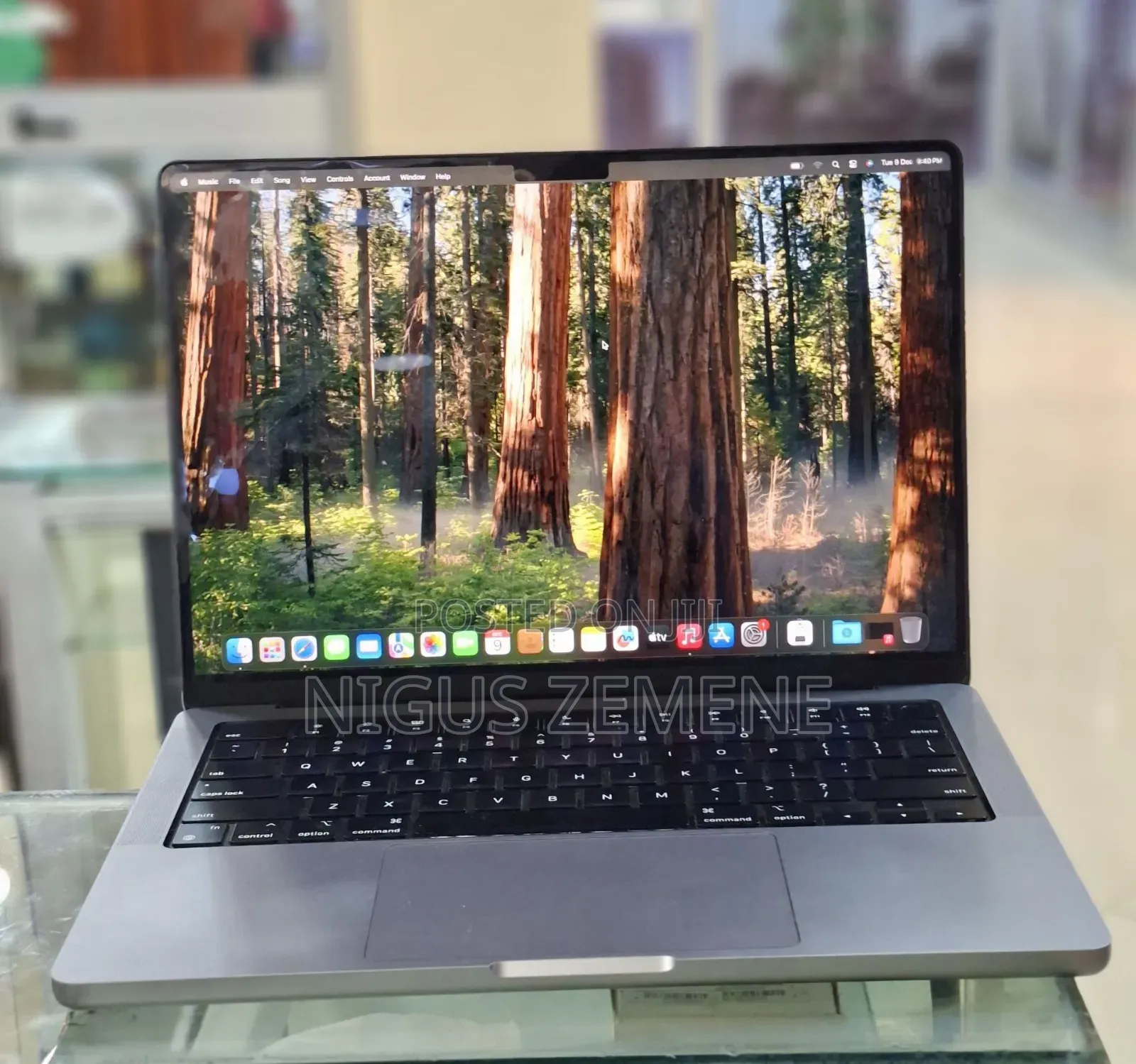 New Laptop Apple MacBook Pro 2021 M1 32GB Apple M1 Pro SSD 512GB