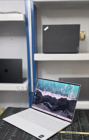 New Laptop Dell XPS 15 16GB Intel Core i7 SSD 512GB