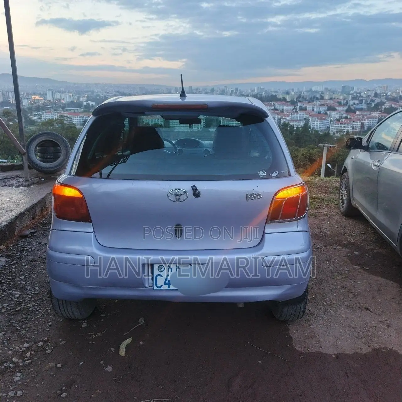 Toyota Vitz 2004 Silver