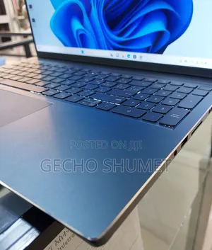 New Laptop Dell Inspiron 16 7610 16GB Intel Core i7 SSD 1T