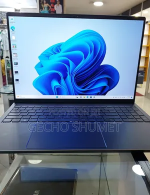 New Laptop Dell Inspiron 16 7610 16GB Intel Core i7 SSD 1T