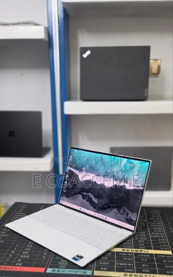 New Laptop Dell XPS 13 16GB Intel Core i7 SSD 512GB
