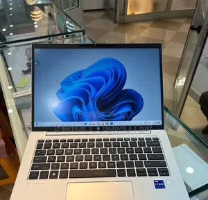 New Laptop HP EliteBook 840 G9 16GB Intel Core i7 SSD 512GB