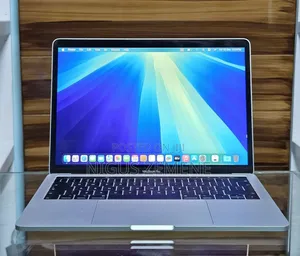 New Laptop Apple MacBook Pro 2019 8GB Intel Core i5 SSD 128GB