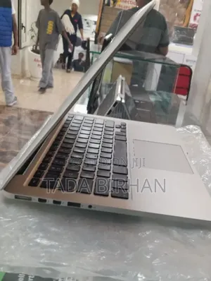 Laptop Apple MacBook 2013 8GB Intel Core i5 SSD 256GB