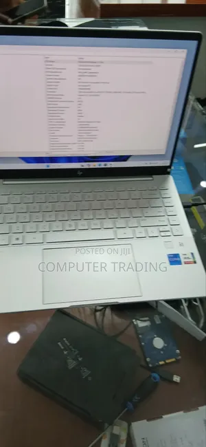 New Laptop HP Pavilion 17 16GB Intel Core i7 SSD 512GB