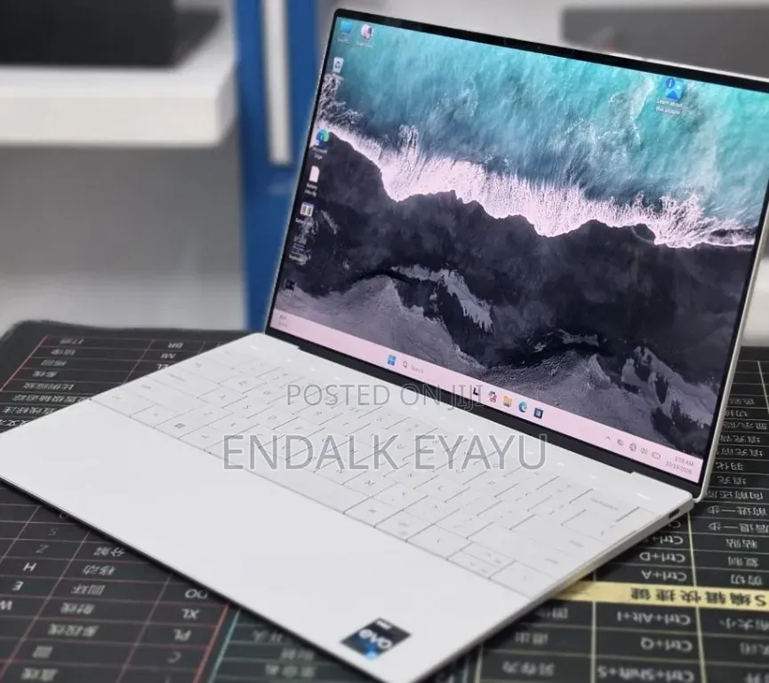 New Laptop Dell XPS 13 16GB Intel Core i7 SSD 512GB
