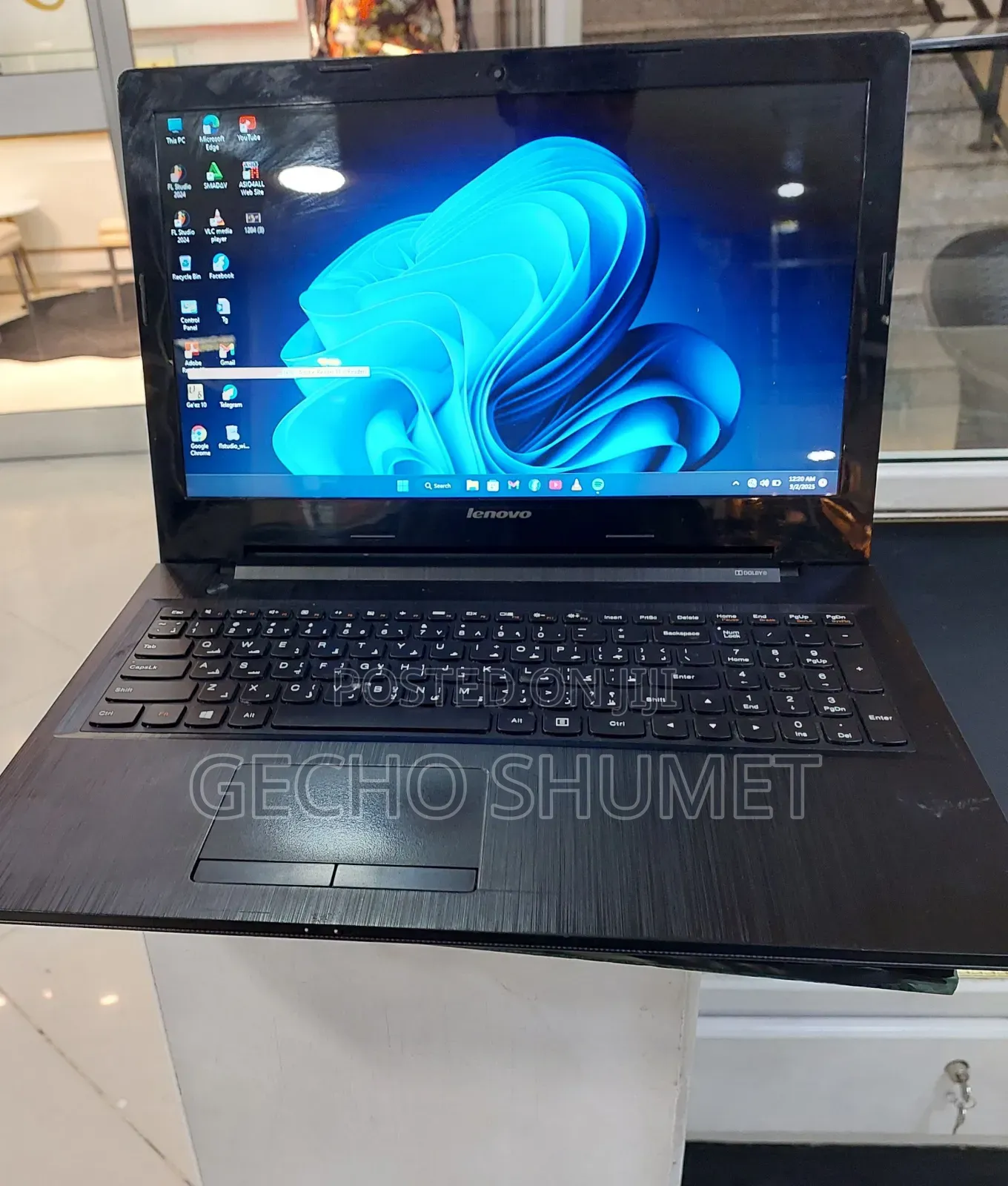 New Laptop Lenovo 8GB HDD 500GB