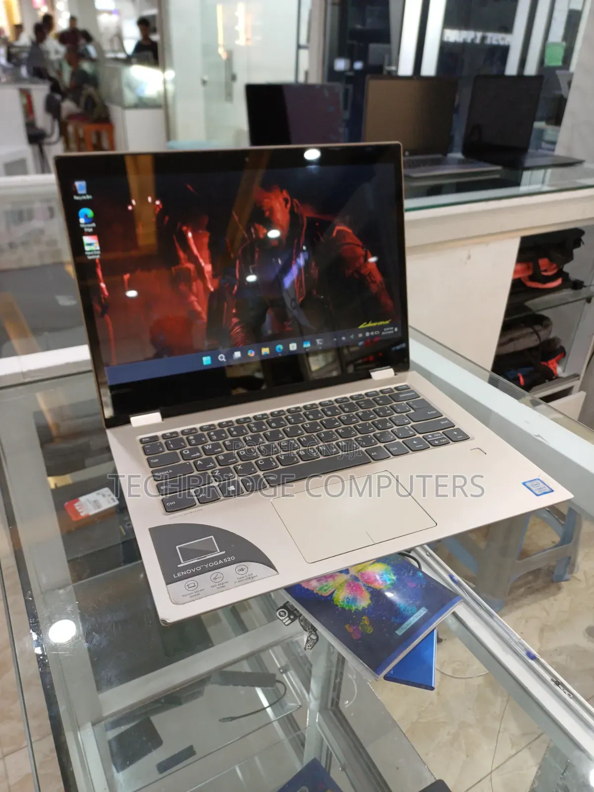 Laptop Lenovo Yoga 700 4GB Intel Core i3 HDD 1T