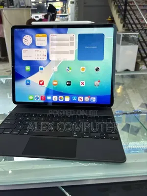 New Apple iPad Pro 12.9 (2021) 256 GB