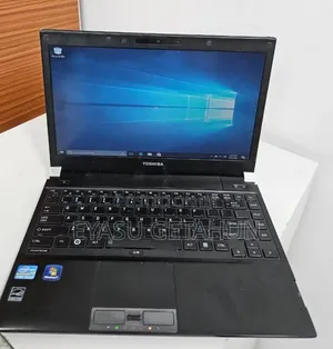 New Laptop Toshiba Portege R830 6GB Intel Core i5 HDD 72GB