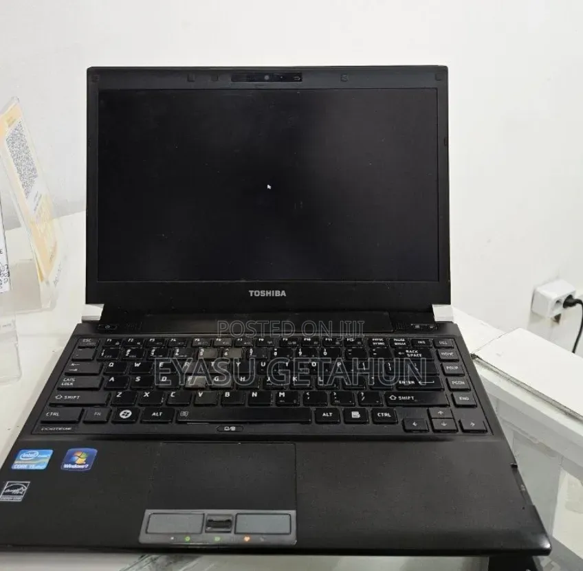 New Laptop Toshiba Portege R830 6GB Intel Core i5 HDD 72GB