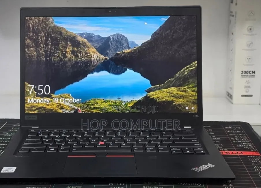 New Laptop Lenovo ThinkPad T14s Gen 2 16GB Intel Core i7 SSD 512GB