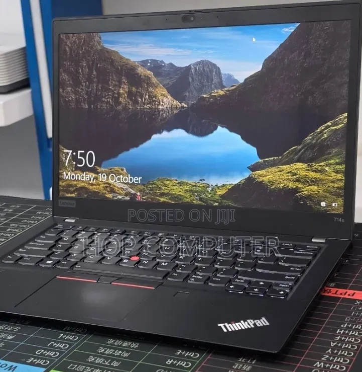 New Laptop Lenovo ThinkPad T14s Gen 2 16GB Intel Core i7 SSD 512GB