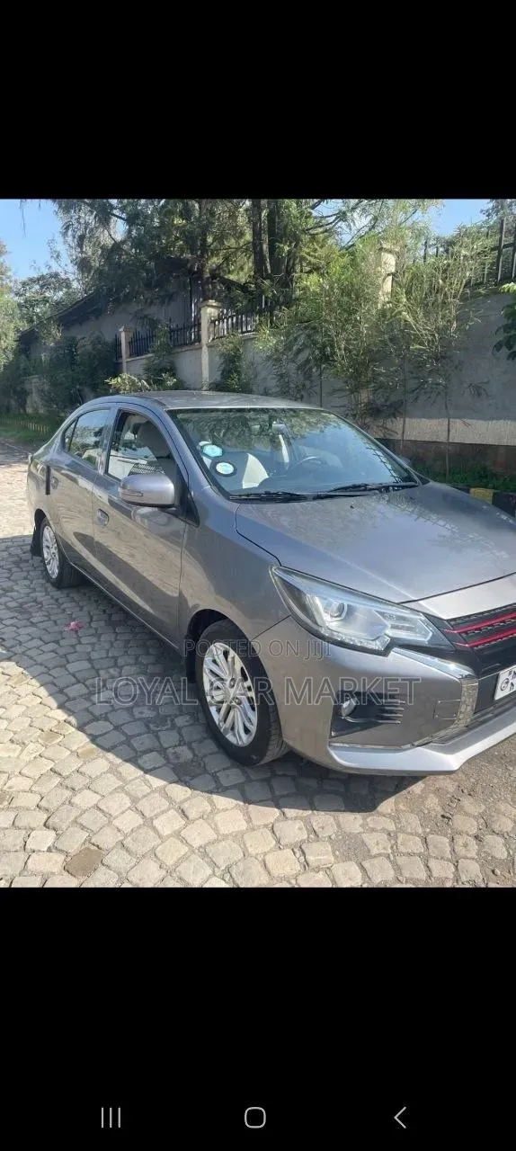 Mitsubishi Attrage 2021 Gray