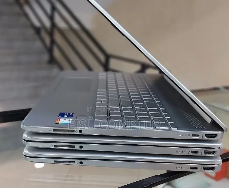 New Laptop HP Stream Notebook 16GB Intel Core i7 SSD 512GB
