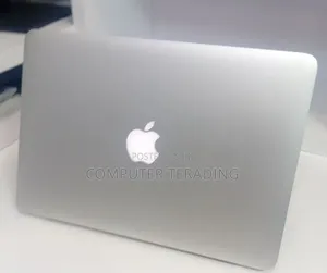 New Laptop Apple MacBook Air 2013 8GB Intel Core i5 SSD 256GB