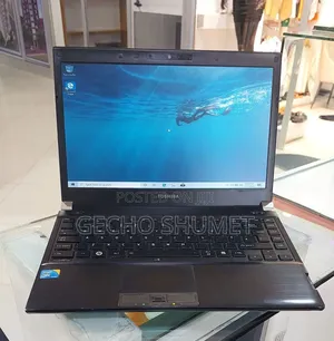 New Laptop Toshiba 8GB Intel Core i5 SSD 256GB