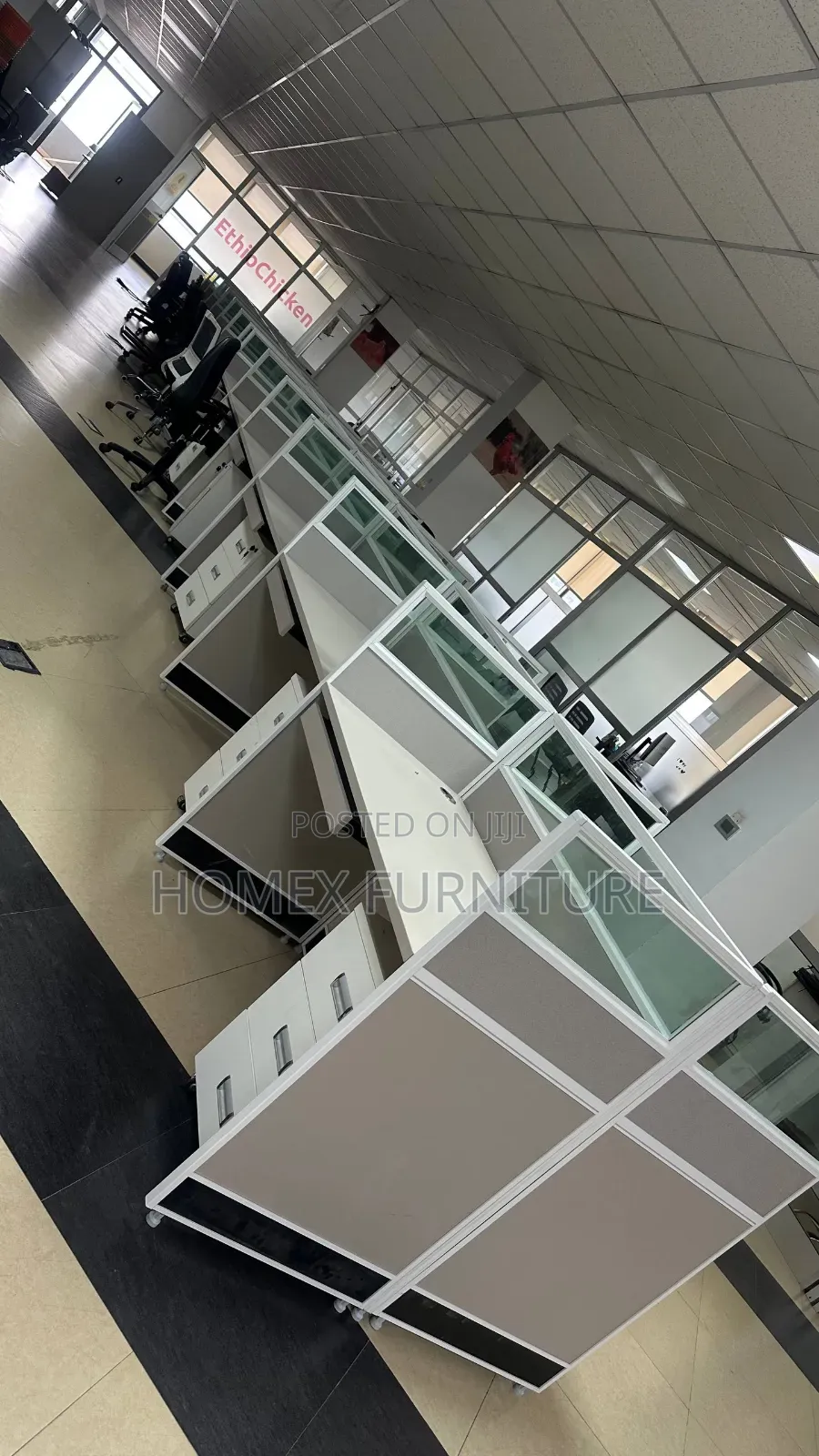 Modern Staff Desk – ዘመናዊ ስታፍ ጠረጴዛ