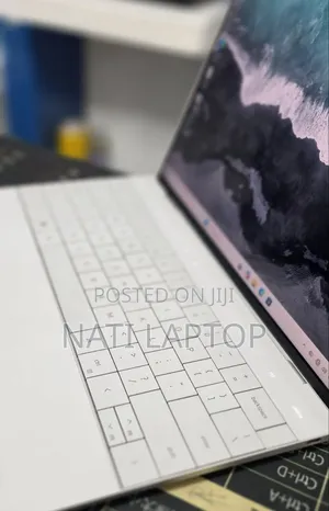 New Laptop Dell XPS 13 16GB Intel Core i7 SSD 512GB