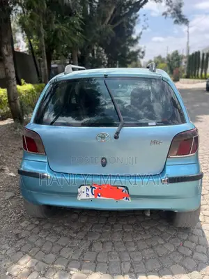 Toyota Vitz 2001 Blue