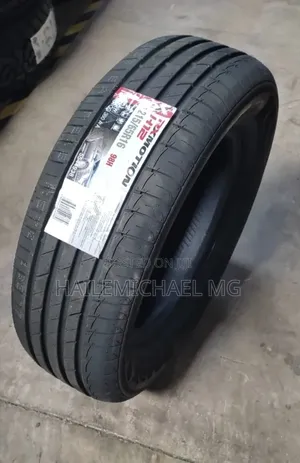 ROADX 215/65 R16 Tyres | SUV Tyres for Sale