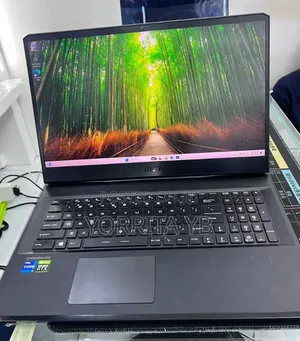 New Laptop MSI GP75 Leopard 16GB Intel Core i7 SSD 512GB