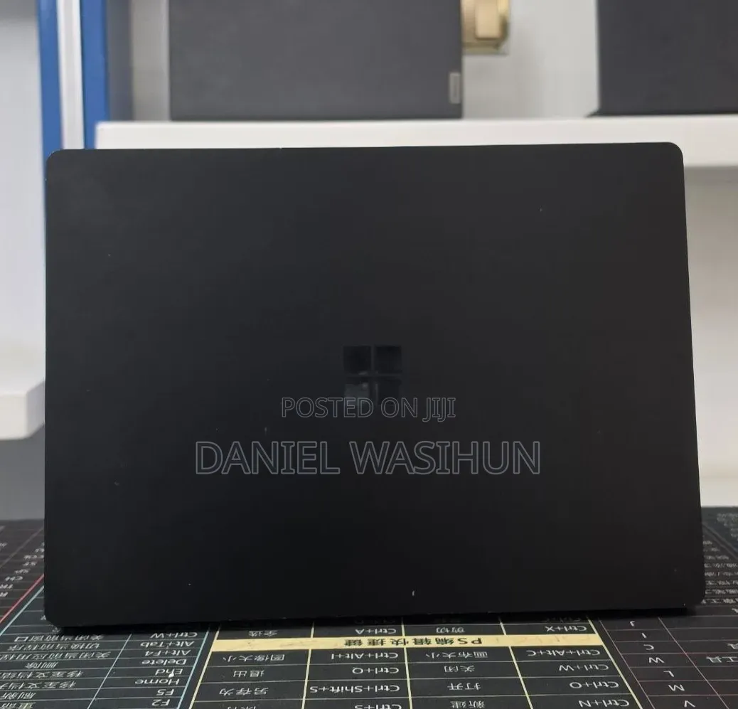 New Laptop Microsoft Surface Laptop 3 16GB Intel Core i7 SSD 256GB