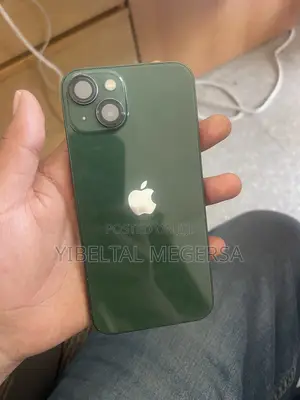 Apple iPhone 13 128 GB Green