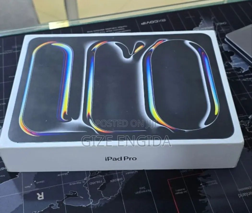 New Apple iPad Pro 13 (2025) 512 GB Silver