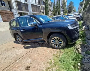 Toyota Land Cruiser 2025 Black