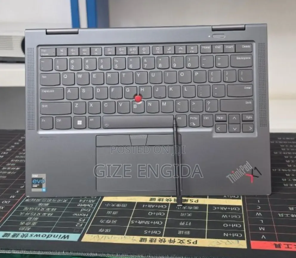 New Laptop Lenovo ThinkPad X1 Yoga 16GB Intel Core i5 SSD 512GB