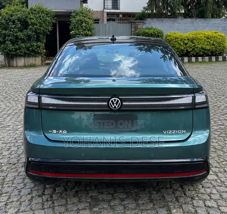 Volkswagen ID.7 2025 Green
