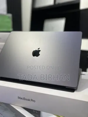 New Laptop Apple MacBook Pro 2024 M4 Max 48GB Apple M4 Max SSD 2T