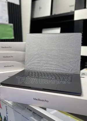 New Laptop Apple MacBook Pro 2024 M4 Max 48GB Apple M4 Max SSD 2T