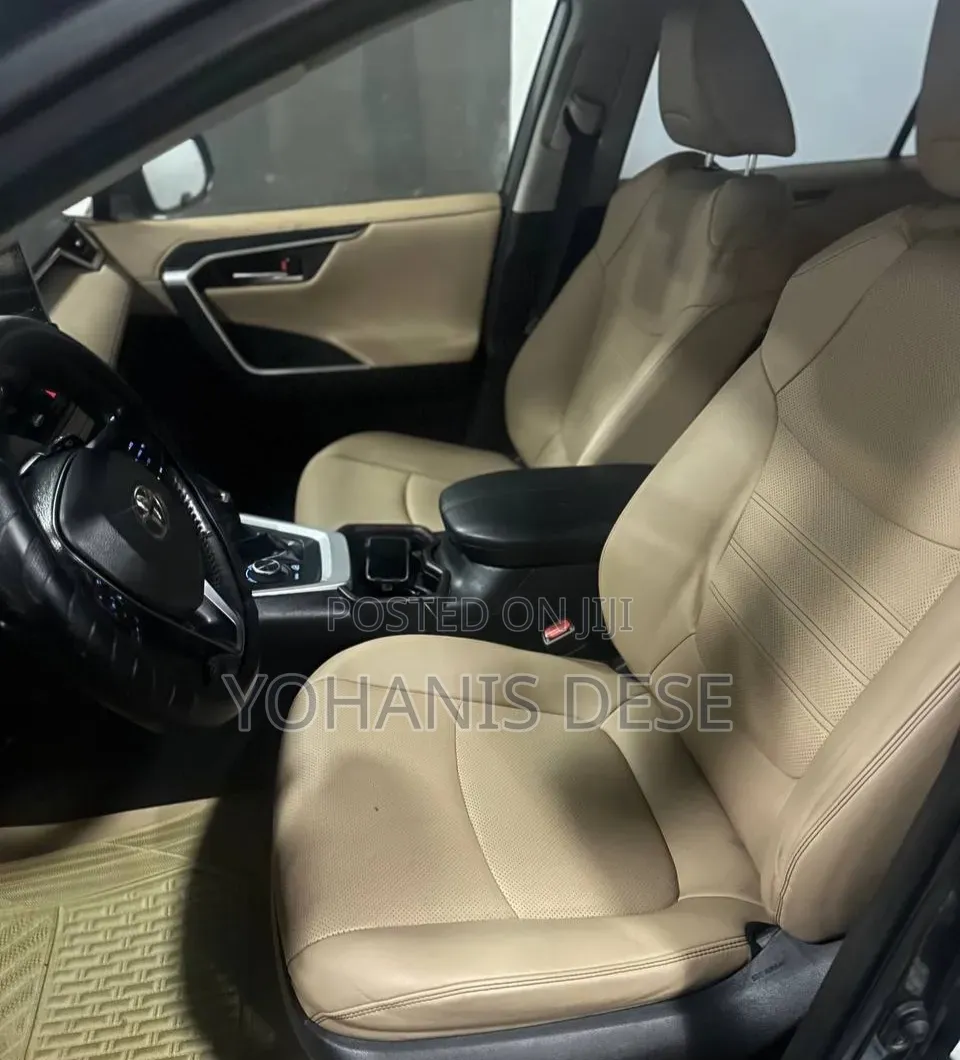 Toyota RAV4 2020 Black