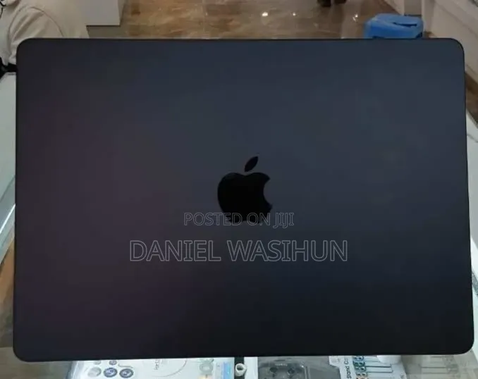 New Laptop Apple MacBook Air 2025 M4 16GB Apple M4 SSD 256GB