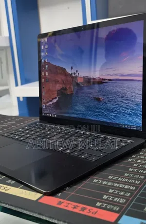 New Laptop Microsoft Surface Laptop 3 16GB Intel Core i7 SSD 256GB